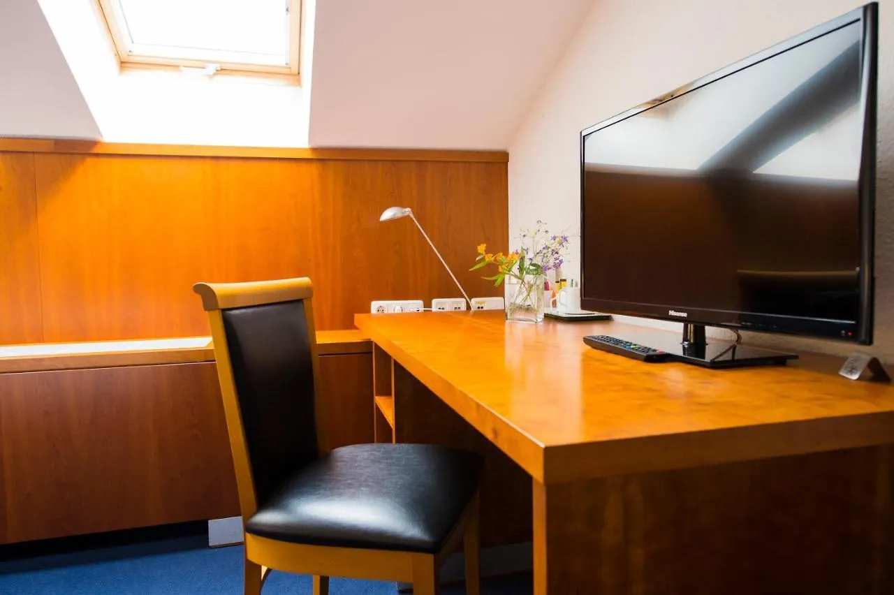 Pension Freiraum Guesthouse ברלין 3*,